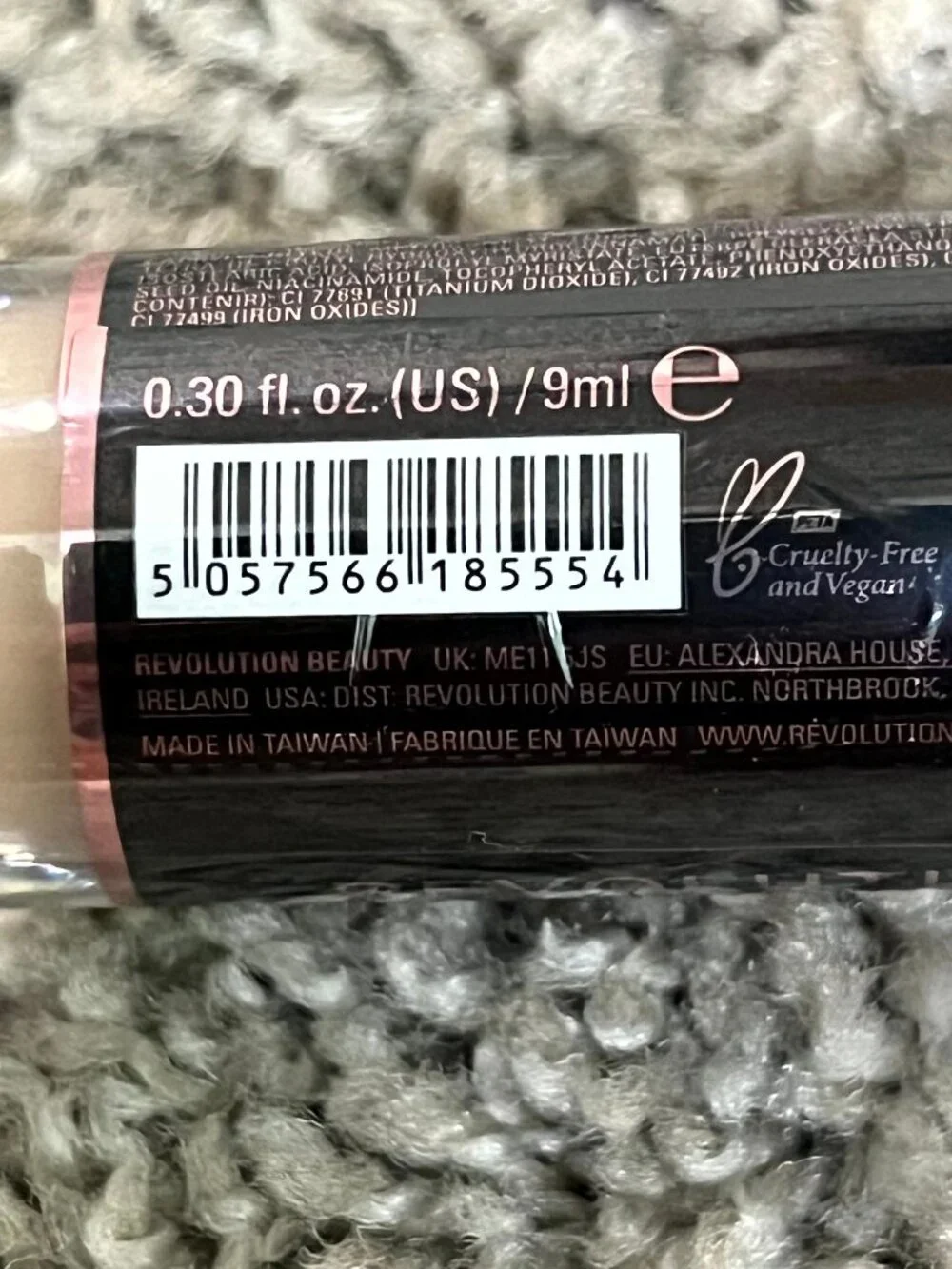 Revolution Conceal & Define Infinite XL Concealer C6